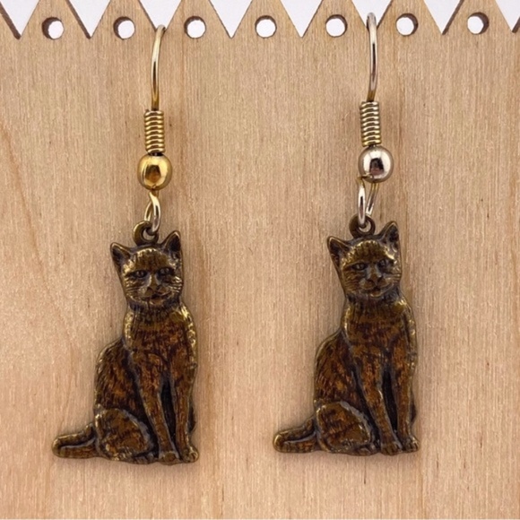 Vintage Cat Earrings - Picture 8 of 9